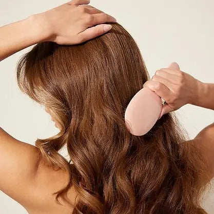 Fan Palm medium-sized hairbrush in glossy pink with glitter