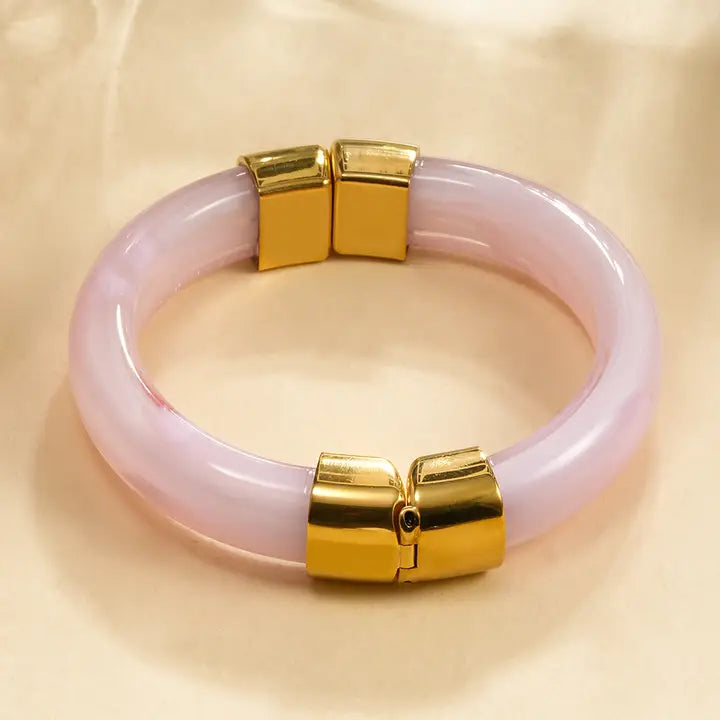 Magnetic cuff bracelet made of pink resin, can be opened