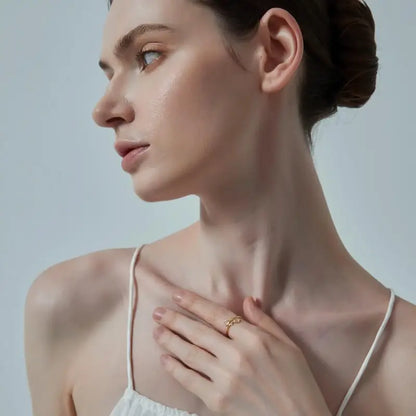 Rose quartz tulip flower bypass ring